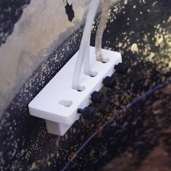 IceCap 4-Tube Magnetic Holder